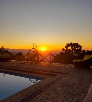 Pousada Village Por do Sol by Concavus