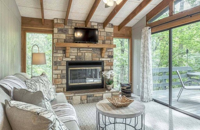 Powderhorn Lake Point Retreat with Private Dock