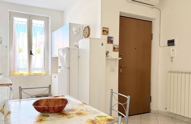PP04 - Porto Potenza, cozy two-room apartment close to the sea