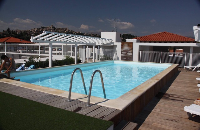 Près de la plage! Charmant Appart rénové + Piscine