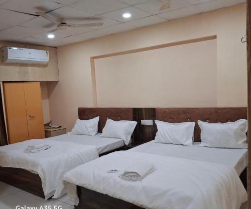 praatham home stay