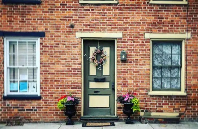 **Pre-Civil War & Downtown~The Garlach House~Circa 1830