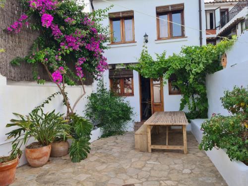 Preciosa casa de pueblo con vistas y patio