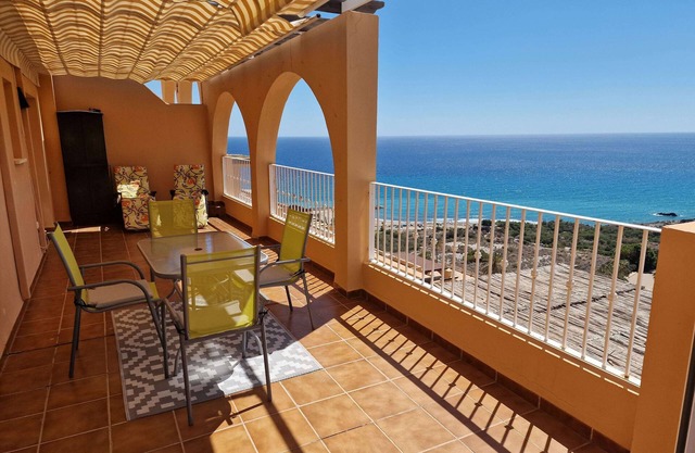 Precioso Apartamento con Vistas Impresioantes a las Playas y Montañas de Mojacar