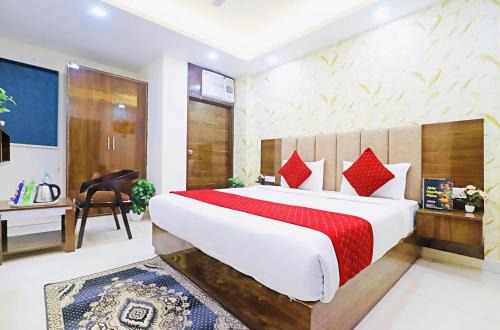 Prem Dlx Hotel -3'Minutes WalkFrom NDLS Railway Station