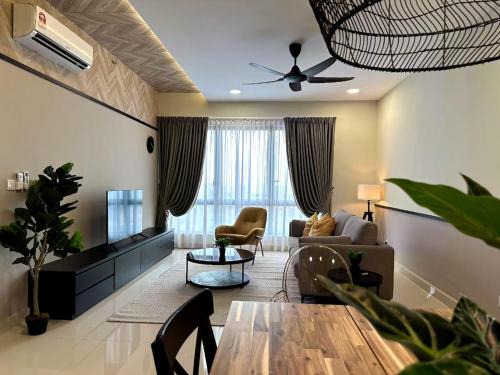 Premier Condo The Apple mordern