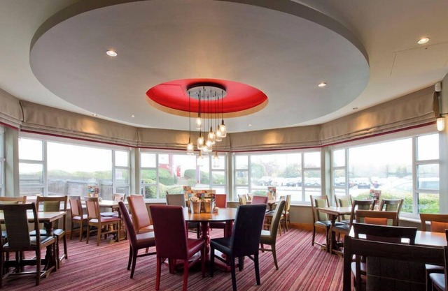 Premier Inn Coventry E M6 J2