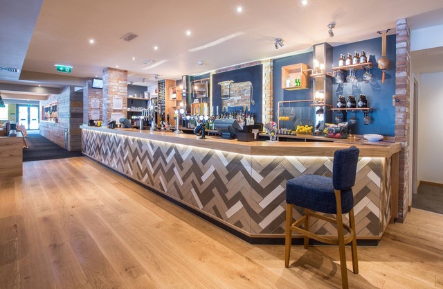 Premier Inn Farnborough Town