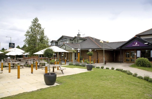 Premier Inn Hatfield