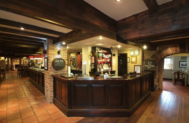 Premier Inn Huddersfield North