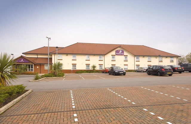 Premier Inn Oldham Central