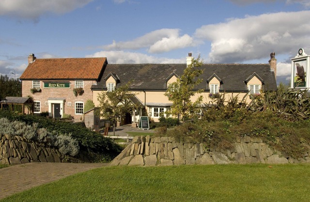 Premier Inn Wakefield South