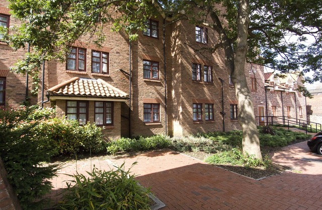 Premier Inn York City - Blossom St North