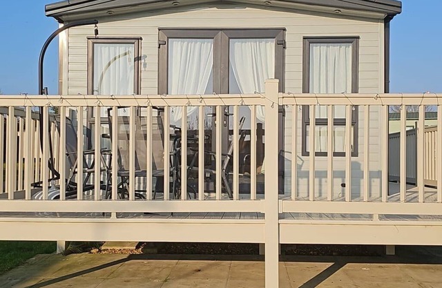 Premium 2 Bedroom Caravan with Free Wifi