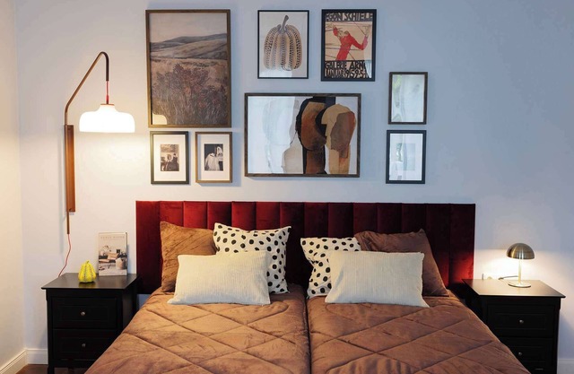 Premium 2-Level apartment on Rhine, Great Location