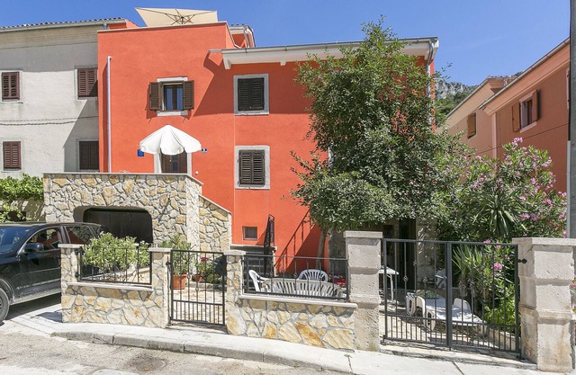 Maison premium avec terrasse sur le toit et vue imprenable sur la mer