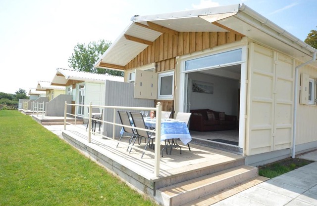 Premium Lake Lodges