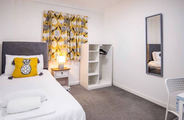 Chambre Simple-Premium-Salle de bain et douche