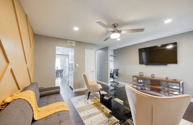 Premium Townhome #2 w/ 2 King Beds & Luxury Baths
