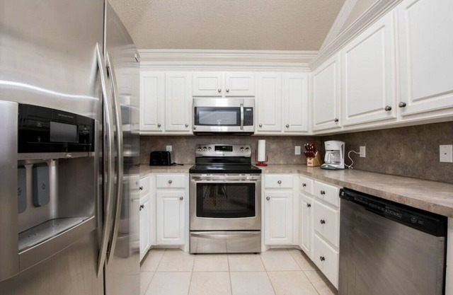 ◈ Preston Place ◈ 3BR/2BA ◈ Long-Term Stays