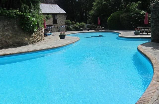 Joli cottage peut accueillir 5 dans un domaine à proximité des plages avec piscines chauffées