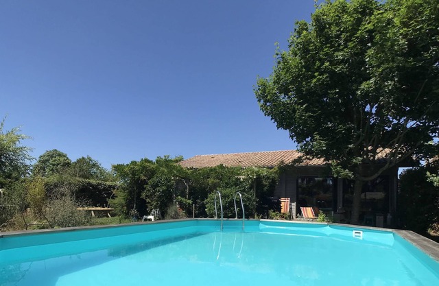 Jolie maison bois écologique