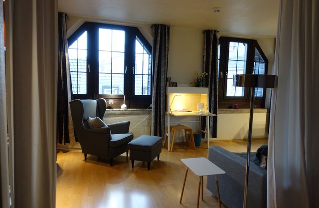 Jolie maison avec vue sur les toits de la vieille ville