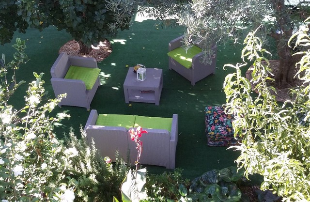 JOLIE BAS VILLA POUR 8 PERS AVEC PICINE ET JARDIN PRIVE 3KM DES PLAGES