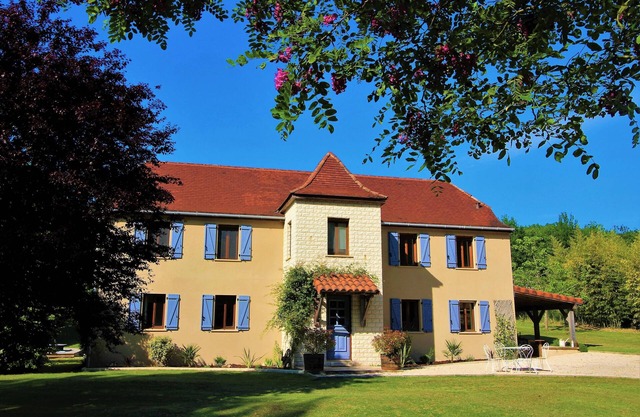 Stunning Private House, Pool and Gardens. 'Golden Triangle' of the Dordogne.