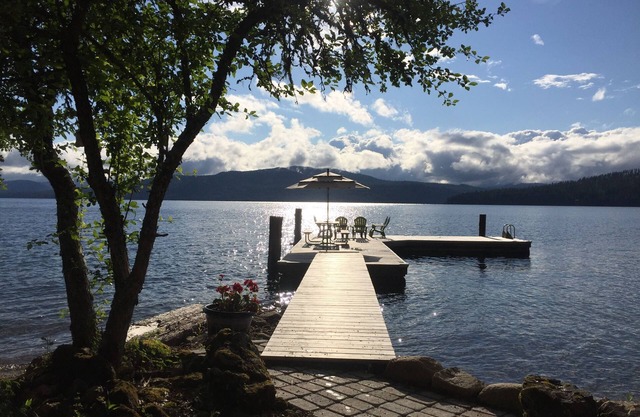 Priest Lake Waterfront avec vue incroyable!