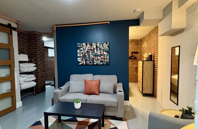 Prime 2 bedroom Location for HSV Attractions