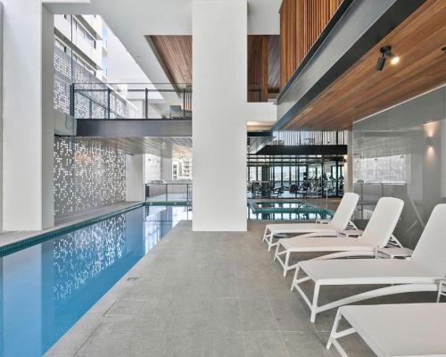 Prime 2BR Location Pool Parking BCT 1004