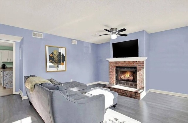 Prime Location!2-bedroom townhome in delightful Kennesaw minutes from KSU