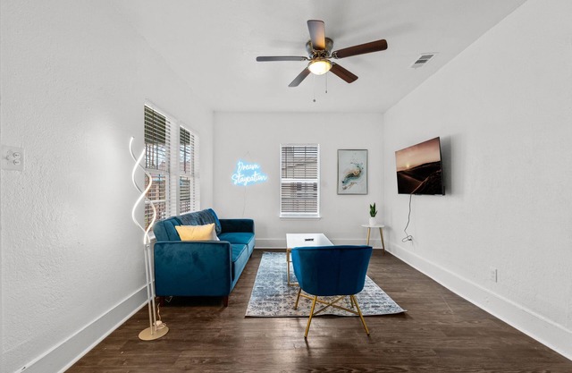 Prime Location! 9 min way from Downtown Austin | SXSW