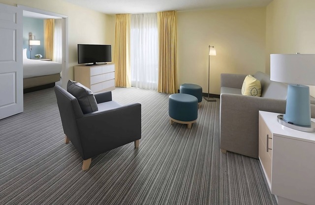 Prime Location! With Onsite Pool, Free Parking, Pet-Friendly Property
