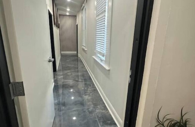 Prime OTR+Queen Bed+Parking Unit 3