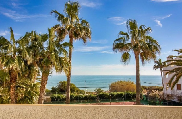 PRIMERA LINEA Playa Romana Frontal al Mar ALBERT VILLAS