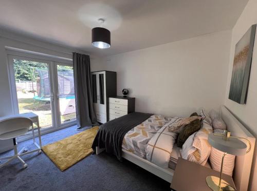 PrimeStay Rentals Home Room 1