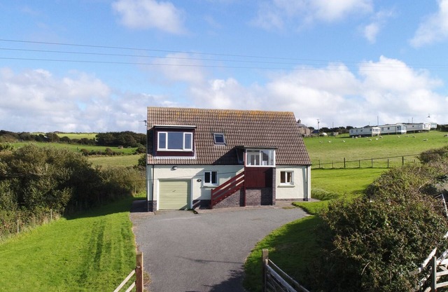 PRIMROSE COTTAGE, familial et convivial à Newgale, Ref 993484