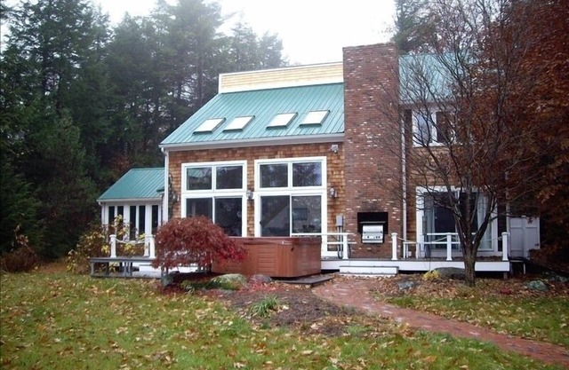 Quai privé PRISTINE SUNSET LAKE-200 'FRONTAGE