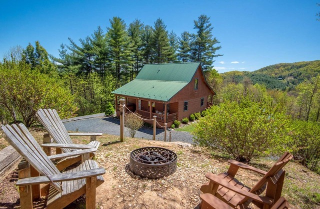 Juste inscrit - Log Cabin Near New River, Blue Ridge Parkway et West Jefferson
