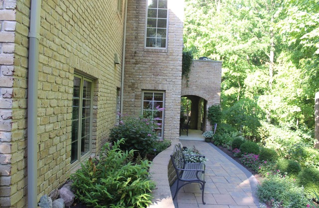 Appartement privé avec 2 chambres et 2 salles de bains avec cuisine complète et patio