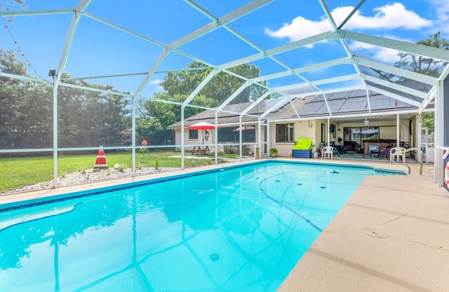 Private 3 Bed 2.5 Bath, Solar Heated Pool, Hot Tub & Billiards! Over 2,000 sqft!