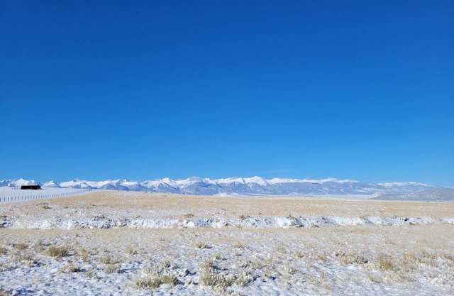 Private 3BD Home with Beautiful Mountain Views on 3 Acres (Foosball, Smart TVs)