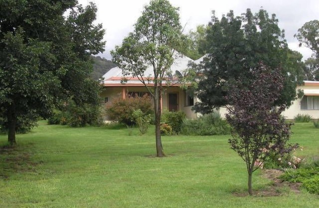 Old Bara Guesthouse. Spacieuse propriété climatisée de 4 lits, pouvant accueillir jusqu'à 10 personnes.