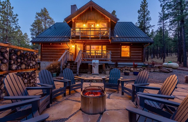 Private 5-Acre Cabin Retreat – Woods, Wildlife & Starry Skies