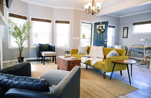 Private 5BR 1920's Charmer Minutes from Downtown