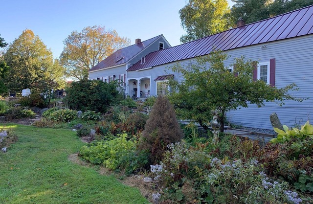 Private 5br-5ba - At the base of Mt. Sunapee - Closest to the mountain!