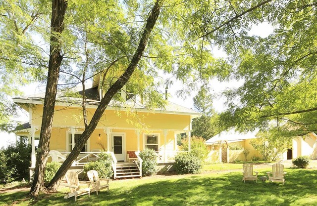 Ranch historique privé de plus de 800 acres - 2 maisons parmi les vignobles, la grange et les vues!