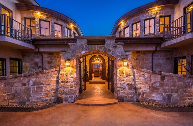 Magnifique Villa / Mansion 8300sq. Ft. 6 ch / 6. 5 Ba. Prvt Jacuzzi Salle de cinéma